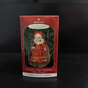 Hallmark Keepsake 1999 Madame Alexander Red Queen-Alice in Wonderland Ornament